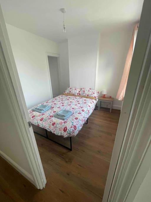 Modern 2 Bedroom Terraced House Dover Exterior foto